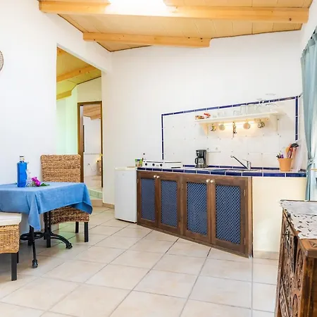 Only Adults App Osten Mallorca מנקור